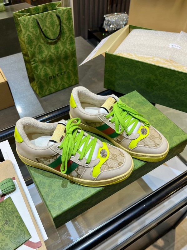 Gucci Distressed Sneakers 2025 SS Retro Design with Metal GG Logo - AS00270