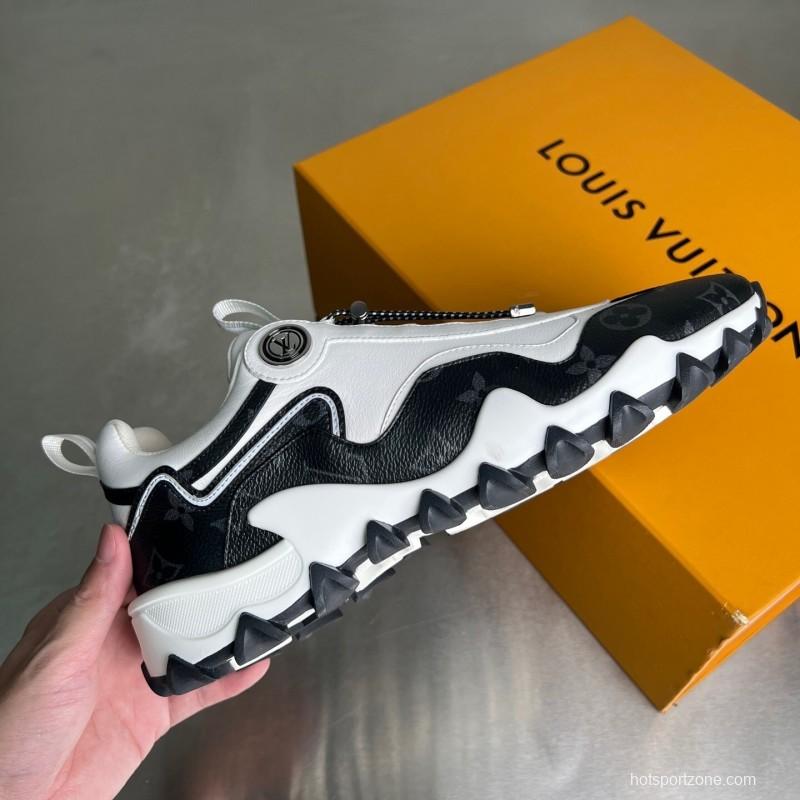 Louis Vuitton Lv RUSH Calfskin Metal LV Circle Accessory Slip-Resistant Low-Top Casual Lifestyle Shoes - YC