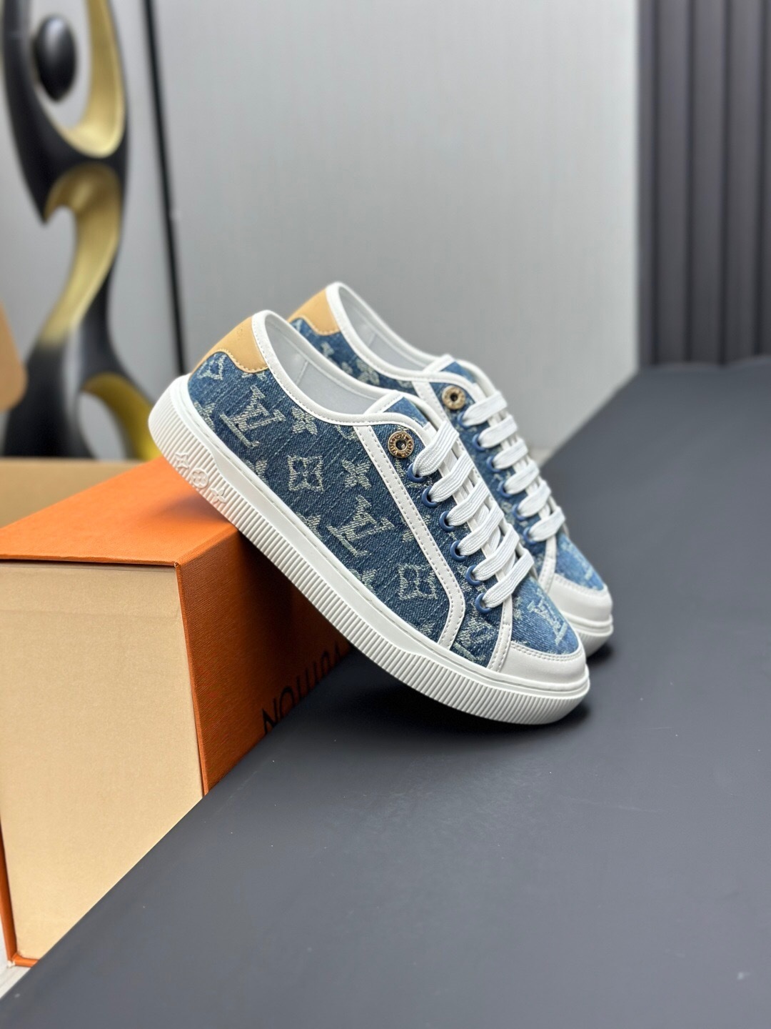 Louis Vuitton Time Out Series Animal Print Casual White Sneakers - AS00260