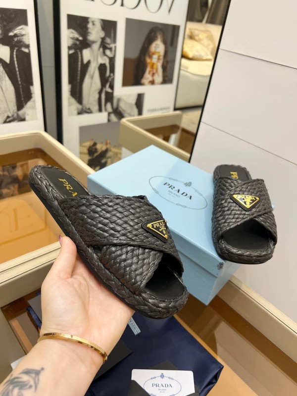 Prada 2025 SS Raffia Handwoven Cross Strap Sandals - KFY00260