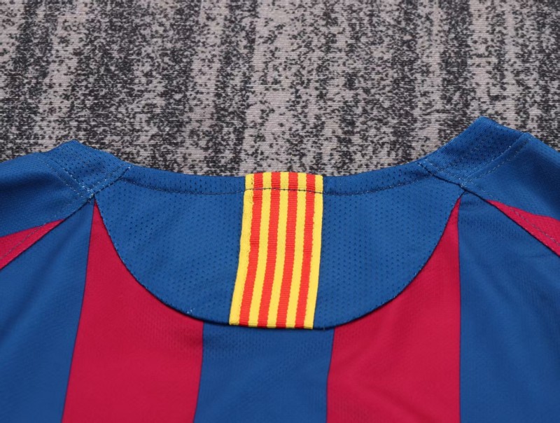 Retro Kids 05/06 Barcelona Home League Version Long Sleeve Jersey
