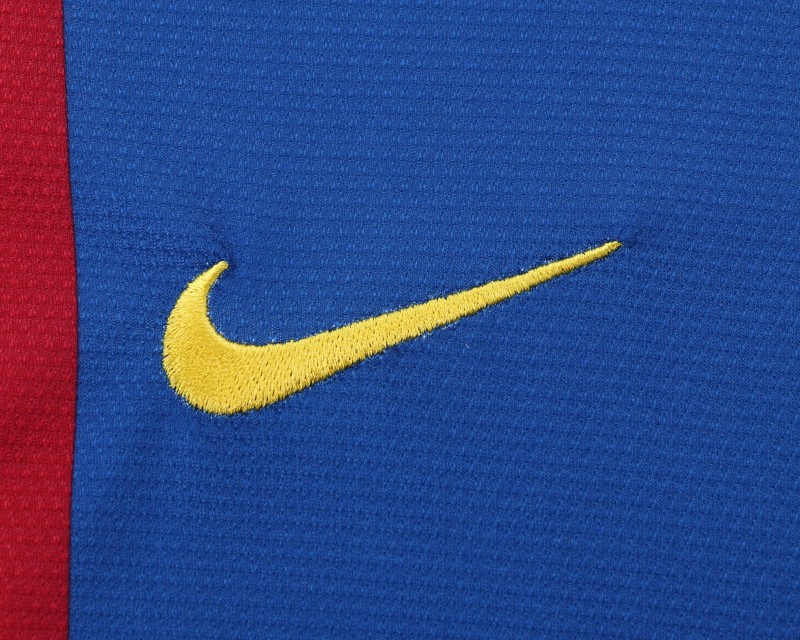 Retro Kids 06/07 FC Barcelona Home Jersey