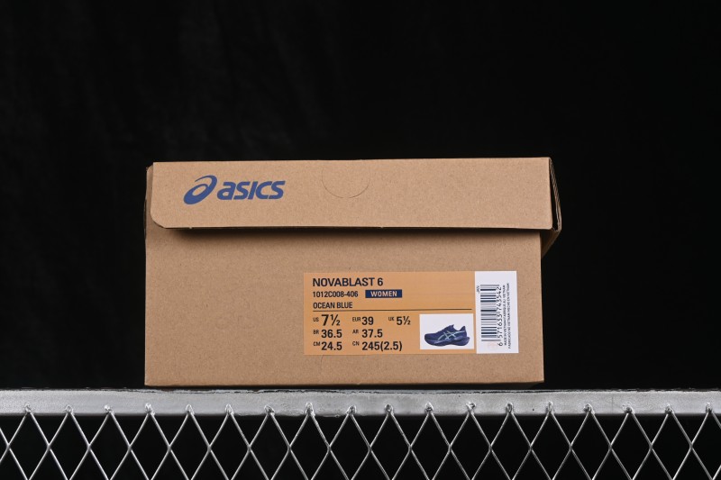 Asics Novablast 6 Retro Running Shoes with Breathable Mesh and Cushioned Sole - 1012C008-406