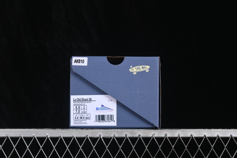 Vans Old Skool Low-Top Skateboarding Shoes with Patent Leather Finish - VN000E8VCCZ