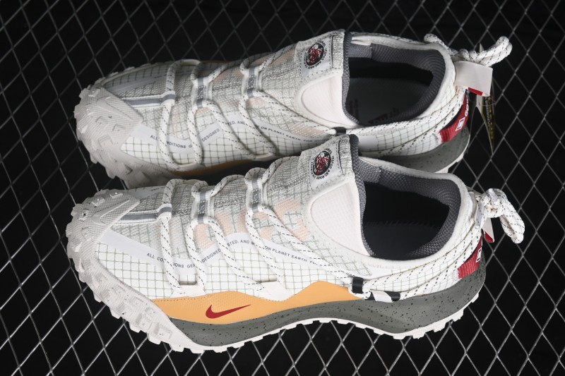 Nike ACG Mountain Fly Low GTX SE Hiking and Outdoor Cross-Training Shoes with GORE-TEX Waterproofing - IQ9789-062