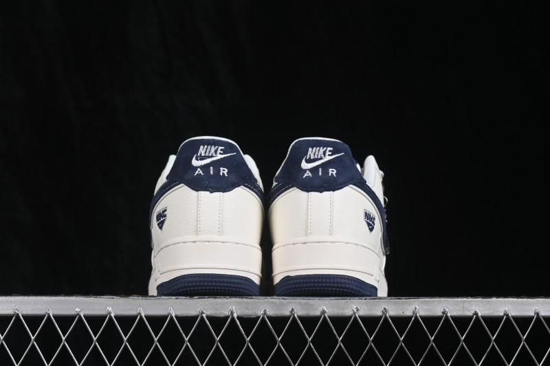 Nike Air Force 1 '07 Low Collaboration Casual Skateboarding Shoes with Full-Length Air Cushion - DN9688-108