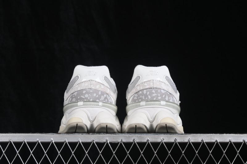 New Balance 9060 Retro Running Shoes with Suede and Mesh Upper - U9060GE