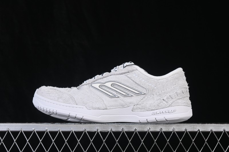 Balenciaga Hamptons Worn Out Retro Sneakers with Distressed Finish - WHPSU9910
