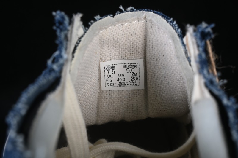 Vans Old Skool Frayed Low-Top Skateboarding Shoes - VN000E9HGTL