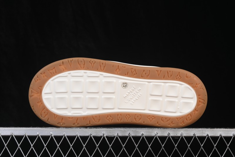 Louis Vuitton Tilted Sneakers Low-Top Casual Shoes in Smooth Calfskin Leather with Side LV Logo and Lightweight Rubber Sole - 2026SS Sea Blue