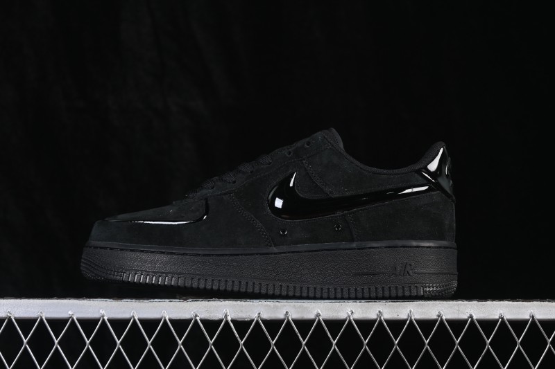Nike Air Force 1 '07 Low Casual Skateboarding Shoes with Classic Leather Upper - HV4406-101