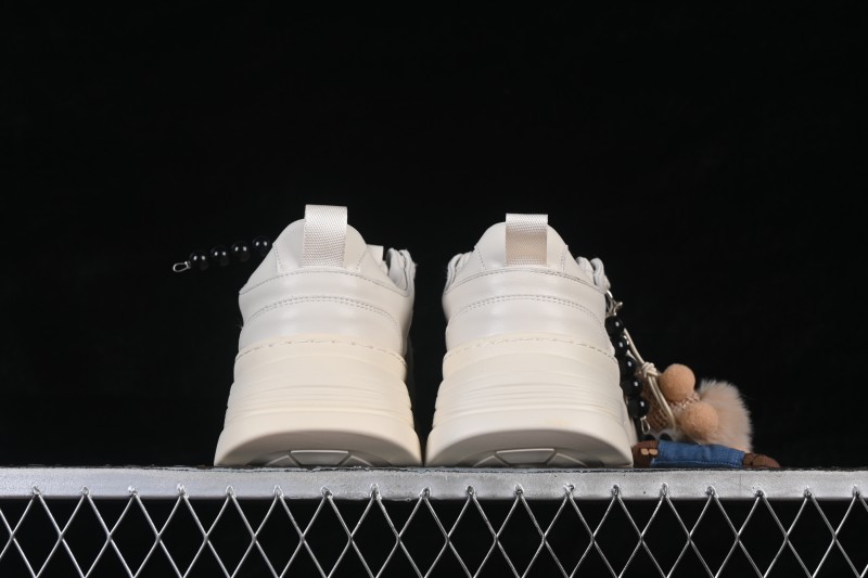 Golden Goose Deluxe Brand Star Patch Platform Sneakers with Cushioned Insole - G25X4475B