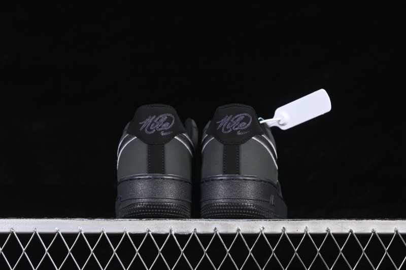 Nike Air Force 1 '07 Low Basketball Shoes with Classic Leather Design - IB6842-002