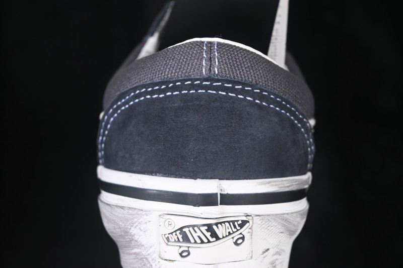 Vans Old Skool 36 Premium Low-Top Skateboarding Shoes - VN000D9RH91