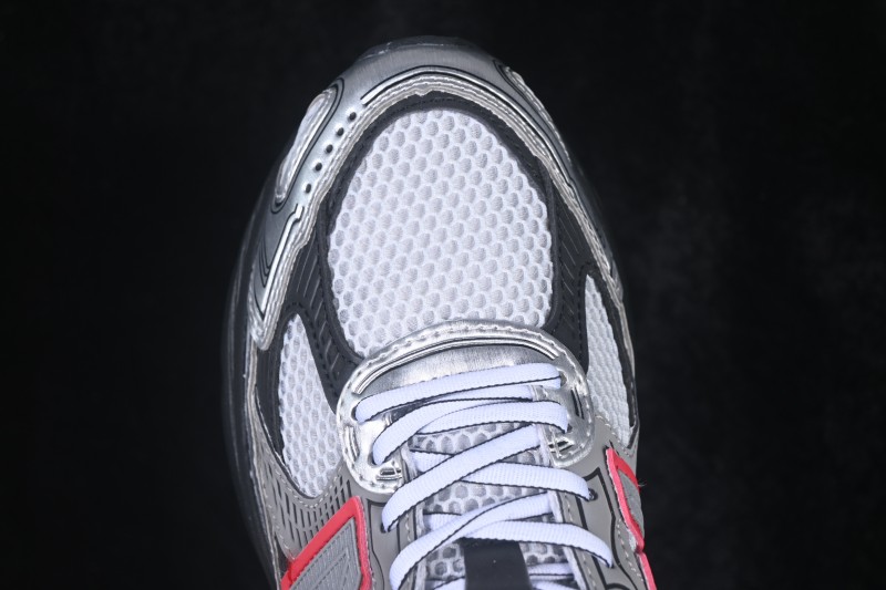 New Balance 2010 Series Retro Casual Running Shoes with Suede and Mesh Upper - U2010203
