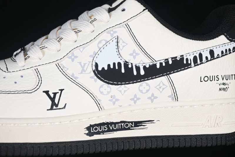 Nike Air Force 1 '07 Low Classic White and Black Casual Sneakers - KG6699-F31