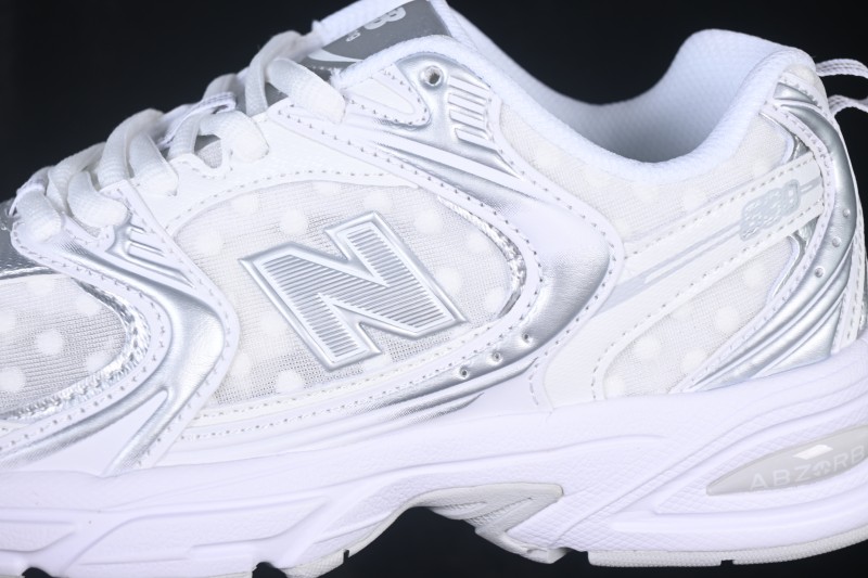 New Balance 530 Series Retro Running Shoes with Classic Cushioning - MR530HFW