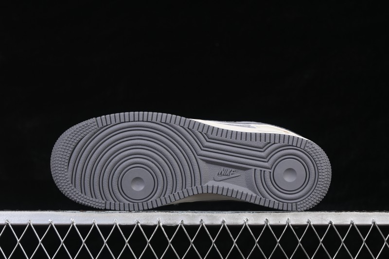 Nike Air Force 1 '07 Low Casual Skateboarding Shoes in Off-White and Grey - HT5088-615