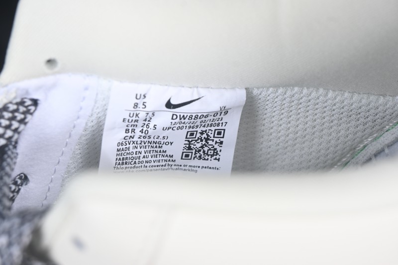 Nike Air Force 1 '07 Low Basketball Shoes with Full-Length Air Sole - DW8806-019