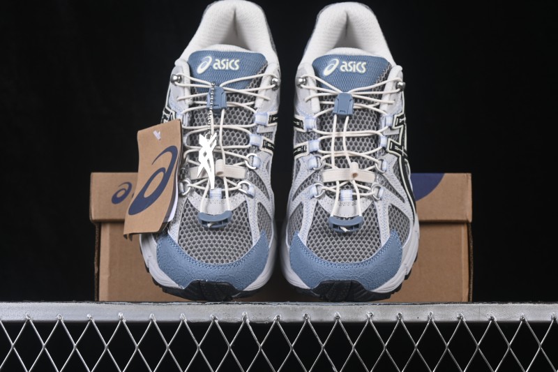 Asics Gel-Kahana 8 FL Retro Running Shoes with Vintage Design - 1203B031-028