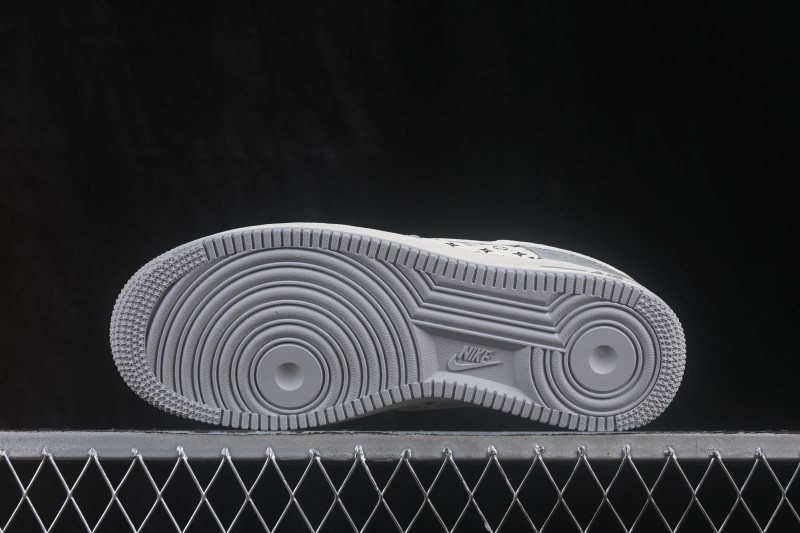 Nike Air Force 1 '07 Low Basketball Shoes with Classic Cushioning and Durable Leather Upper - GS2288-013