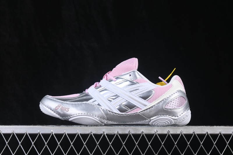 Adidas WMC3 Running Shoes with Breathable Upper and Cushioned Sole - 1203A879-102