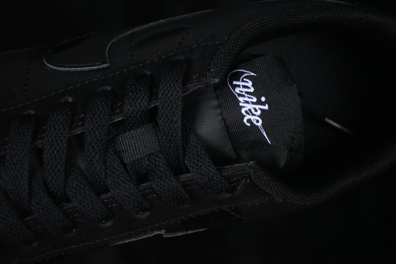 Nike Classic Cortez Leather Retro Running Shoes - IR1332-002