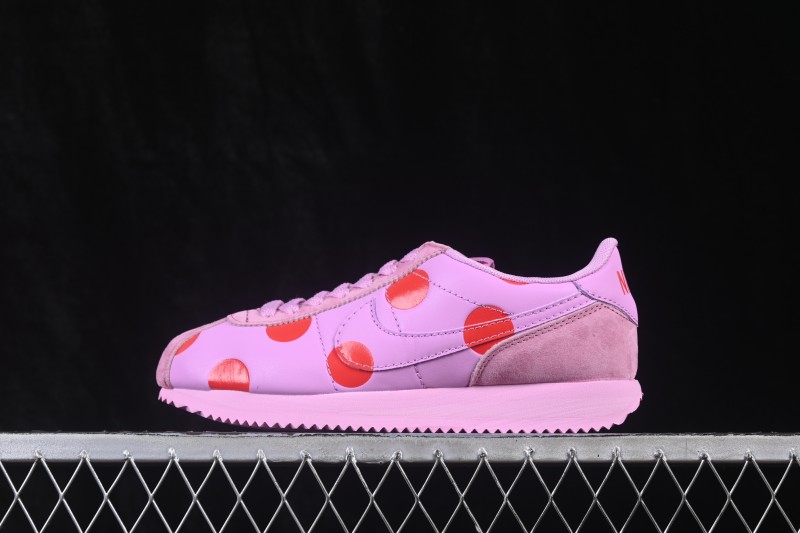 Nike Classic Cortez Leather Retro Running Shoes - IR1332-500