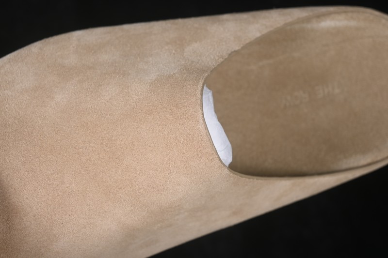 The Row Hudson Round-Toe Closed-Toe Casual Mule Slippers - SAND