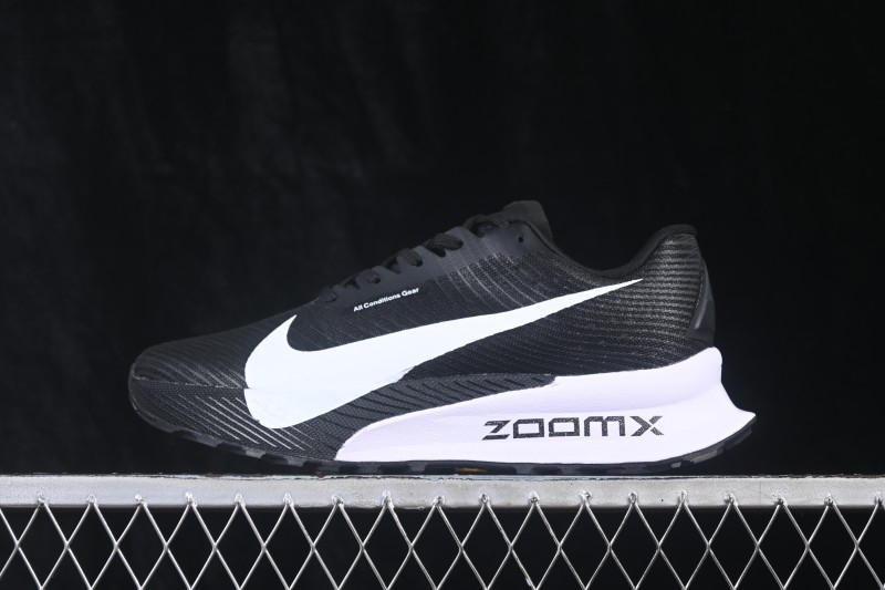 Nike ACG Ultrafly Trail Running Shoes with Cushioned Racing Sole - HF5668-010