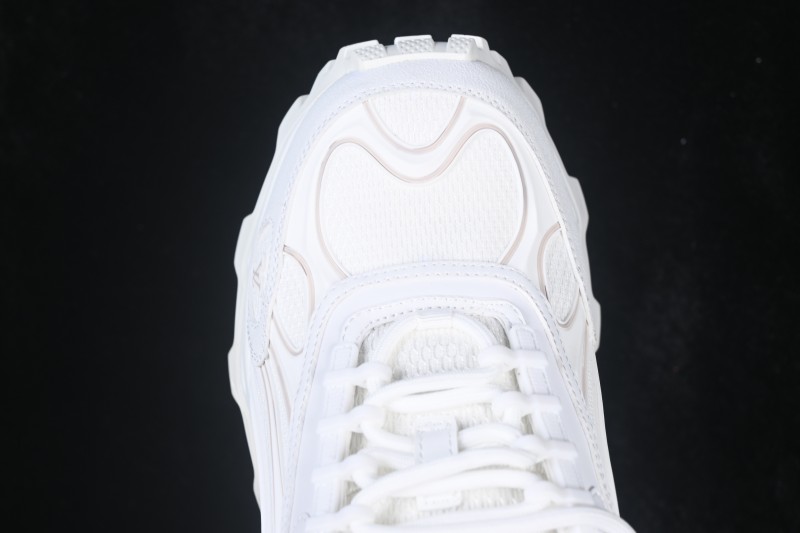 Louis Vuitton Tatic Runner Retro Athletic Thick-Sole Dad Shoes - WHITE