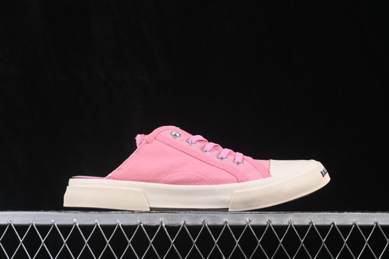 Balenciaga Paris Low Top Lace-Up Distressed Casual Sneakers - W3RC35590